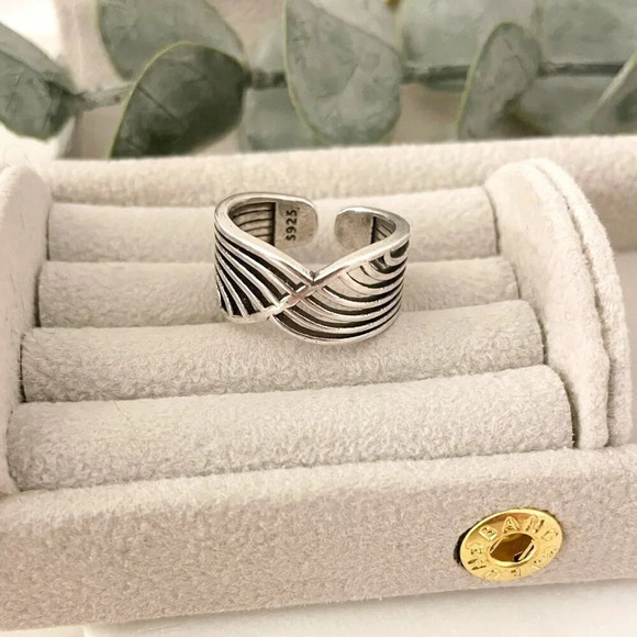 925 Sterling Silver Minimalist Ring Dainty Wave Ring Criss Cross Ring Band